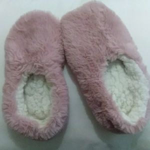 fluffy house slippers